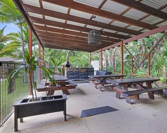 1770 Southern Cross Travellers Retreat - Agnes Water - Patio