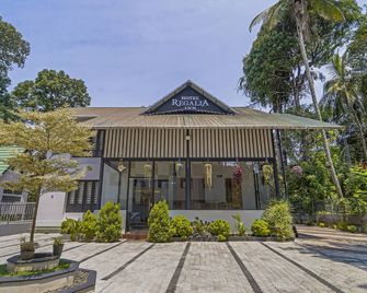 Treebo Regalia Inn Wayanad With Swimming Pool - Kalpetta - Building