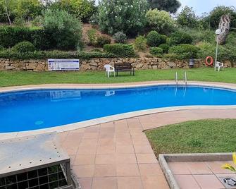 Precioso apartamento con piscina - Lloret de Mar - Svømmebasseng