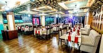 Hotel AVN Grand - Ranchi - Restaurante
