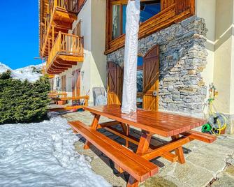 Baita Cianfuran Panorama - Affitti Brevi Italia - Bardonecchia - Patio
