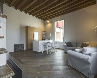 Zattere Design Loft R&R - Venetsia - Olohuone