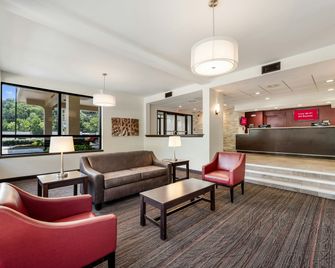 Red Roof Inn Birmingham South - Birmingham - Lobby