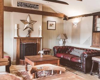 The Poachers Hotel - Boston - Wohnzimmer