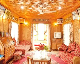 New Bul Bul Group Of Houseboats - Srinagar - Living room