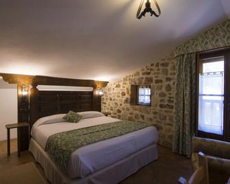 Posada y Apartamentos Trebuesto de Guriezo - Valle de Villaverde - Habitación