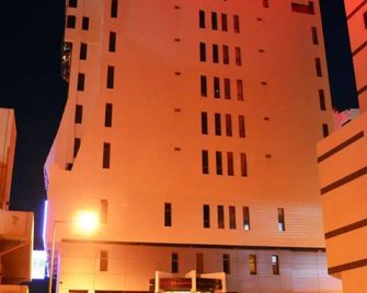Manama Tower Hotel - Manama - Building