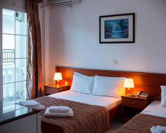 Korali Hotel - Paralia - חדר שינה