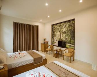 Tuyet Suong Villa Hotel - Quang Ngai - Habitación