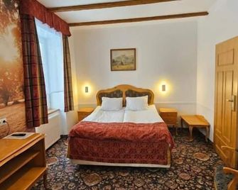 Folwark Historic Hotel - Varsova