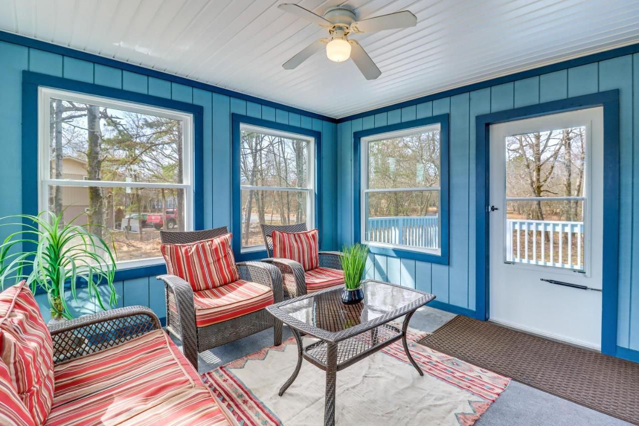Pocono Retreat: Access to Community Lake & Beach!