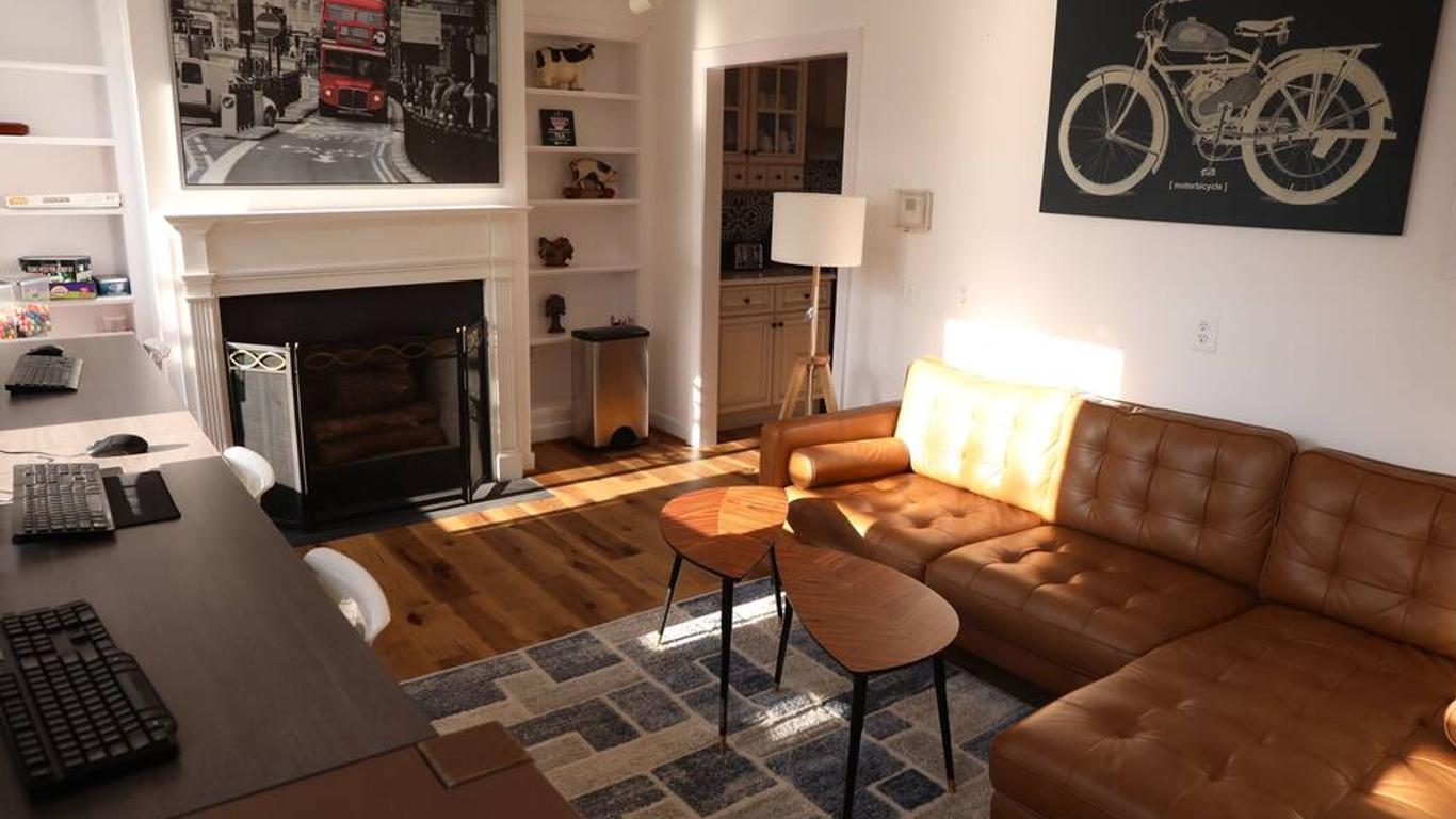 Duo Housing