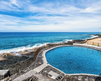 Completely Updated - Ground Floor - Washer/dryer in Unit - Vrkcv - Kailua-Kona - Pool