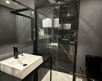 More Ipanema Hostel - Rio de Janeiro - Bathroom