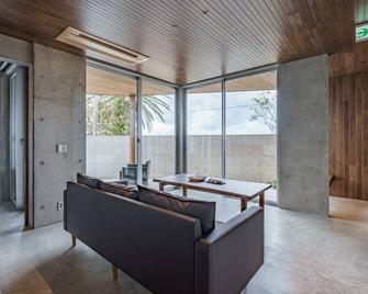 Tanegashima Araki Bekkan - Nishinoomote - Living room