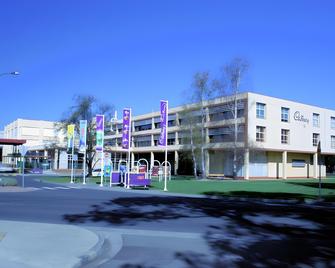 Applebay Guest House - Midway Point - Building