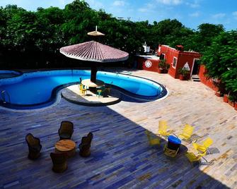 Veergarh The Resort - Τζοντχπούρ - Πισίνα