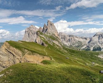 Castelrotto/Mirabell Alpine Garden Resort - Castelrotto