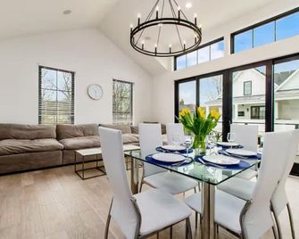 Garage Parking - Convention - Short North - Columbus - Jadalnia