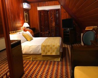 Le Suisse Elegance Hotel - Campos do Jordão - Bedroom