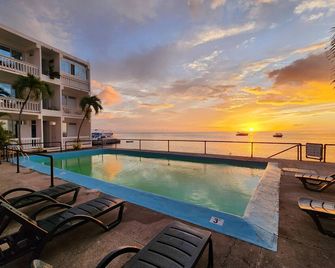 Oemanagement Rooms - רוזו