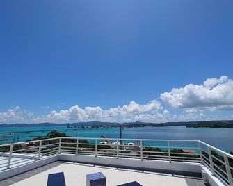 Lalamare Kouri - Nakijin - Balkon