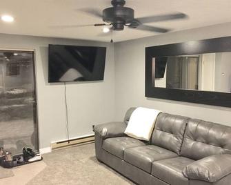 Lrg 2bd, Snow Basin, Powder Mtn, Pineview Res. - Eden - Living room