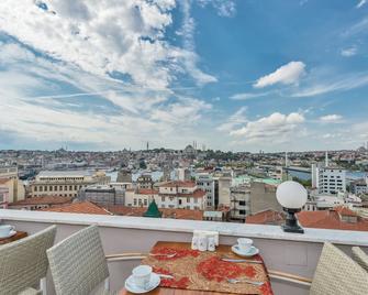 Galatower Hotel - Istanbul - Balcony