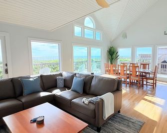 New for 2025Oceanfront Sanderling! Game Room! Dog Friendly! Community Pool! - Duck - Sala de estar