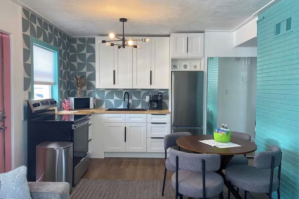 Oasis Palms Resort - טרז'ר איילנד - מטבח