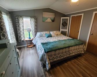 Beautiful 4 season getaway in the scenic northwoods of the Western UP! - Bessemer - Habitación