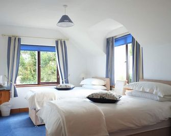 Deerpark Lodge - Bright and spacious house with fantastic sea views - Schull - Habitación