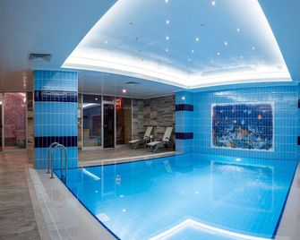 Ramada Plaza by Wyndham Kahramanmaras - Kahramanmaraş - Pool