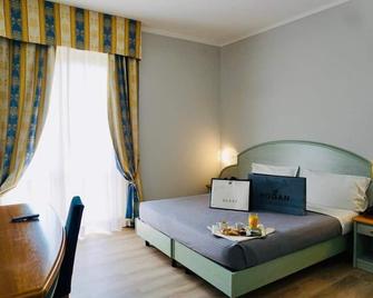 Hotel Europa Milano - Rosate - Bedroom