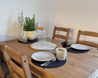 Ferienwohnung Tostner Burgblick - Feldkirch - Dining room
