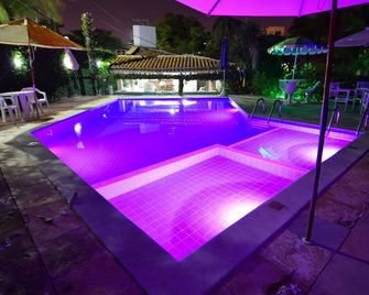 Pousada Ipitanga IV - Lauro de Freitas - Piscina