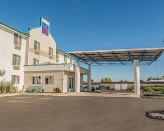 Motel 6 Redmond - Redmond - Edificio