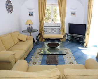 B&b Villa La Cicas - Anacapri - Living room