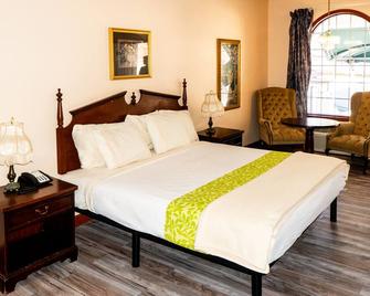 Cumberland Gap Inn - Cumberland Gap - Bedroom