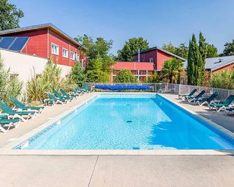 Relais du Plessis - Richelieu - Piscina