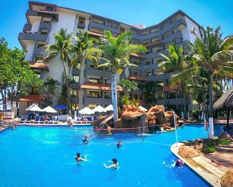 Luna Palace Hotel and Suites - Mazatlán - Pool