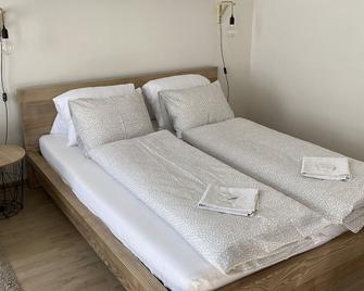 Satys Apartments - Ostrava - Bedroom