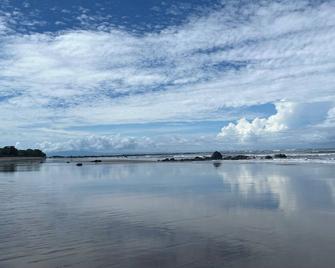 3-bedroom ocean front beach house in beautiful Maculis! Welcome to Paradise! - Llano de Los Patos - Beach