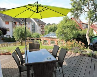 Le petit Palais - Hotel/Pension - Bad Suderode - Innenhof