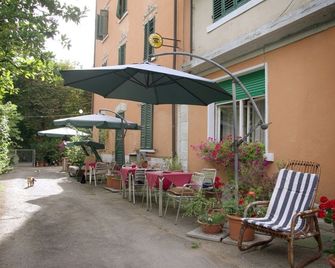 Albergo Ristorante Guidi - Pistoia - Patio