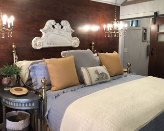 Schwestern Haus Long Term Rental Discount Available. - San Antonio - Sovrum