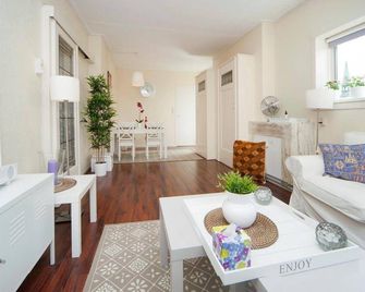 Cosy South Apartment - רוטרדם - סלון