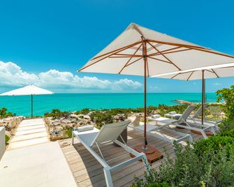 South Bank - Providenciales - Byggnad
