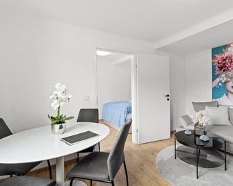 Farawayhomes Studio Leoben #p72 - Gai - Dining room
