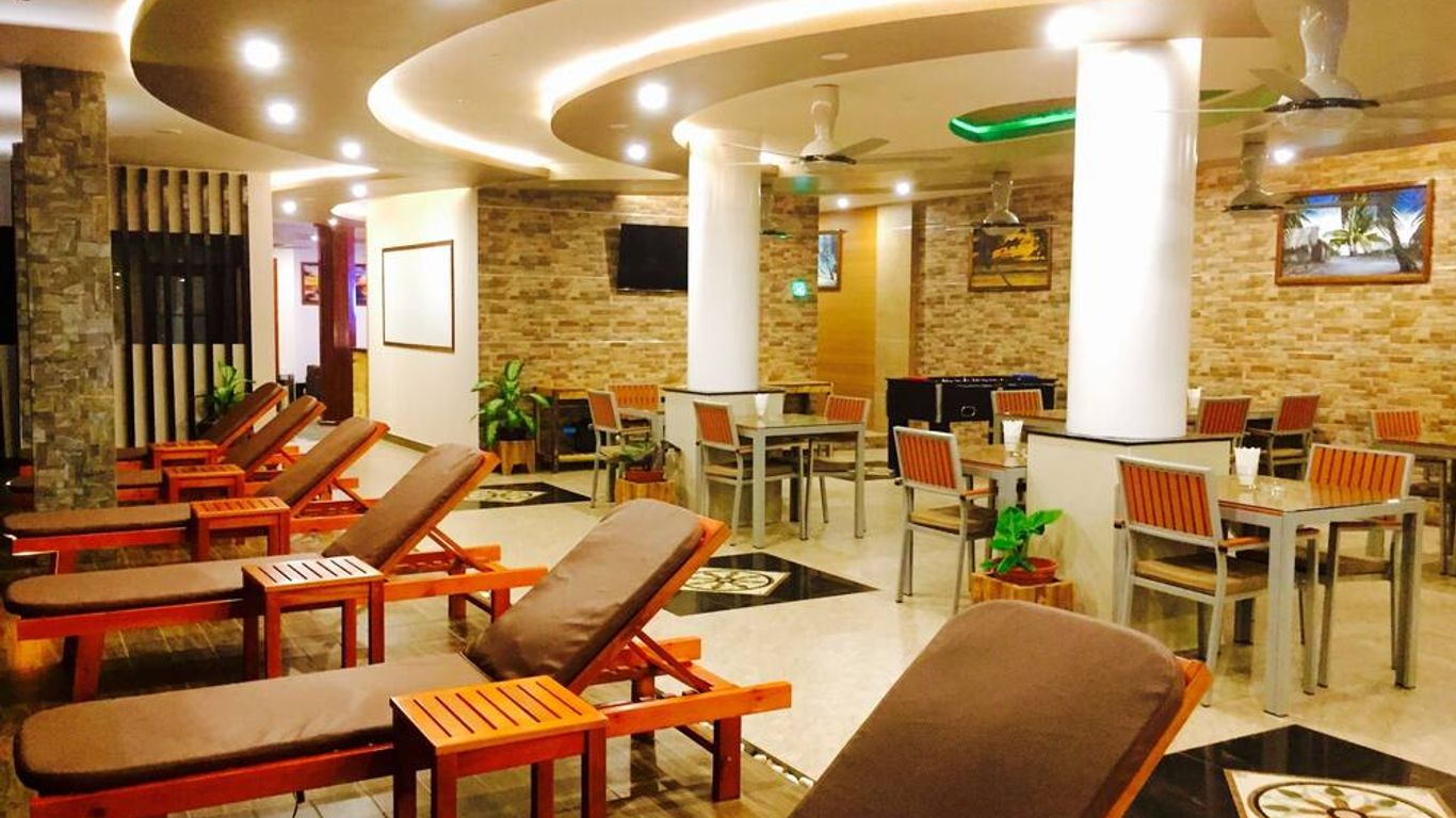 Triton Beach Hotel & Spa